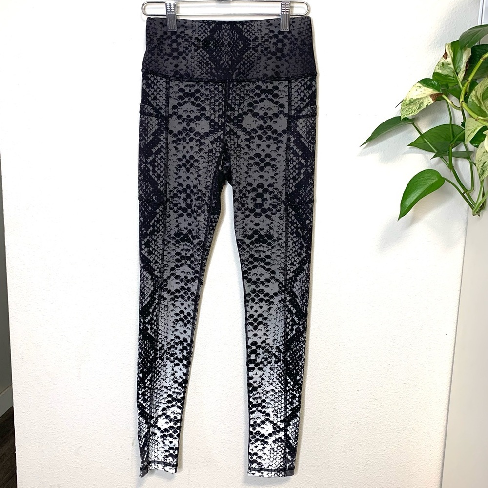 KALI Activewear Snakeskin Printed Ombré Leggings